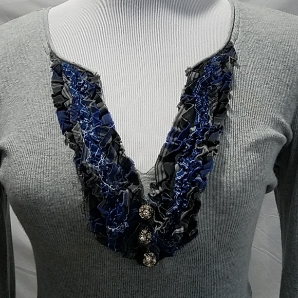 Long sleeve top - Picture 3 of 8